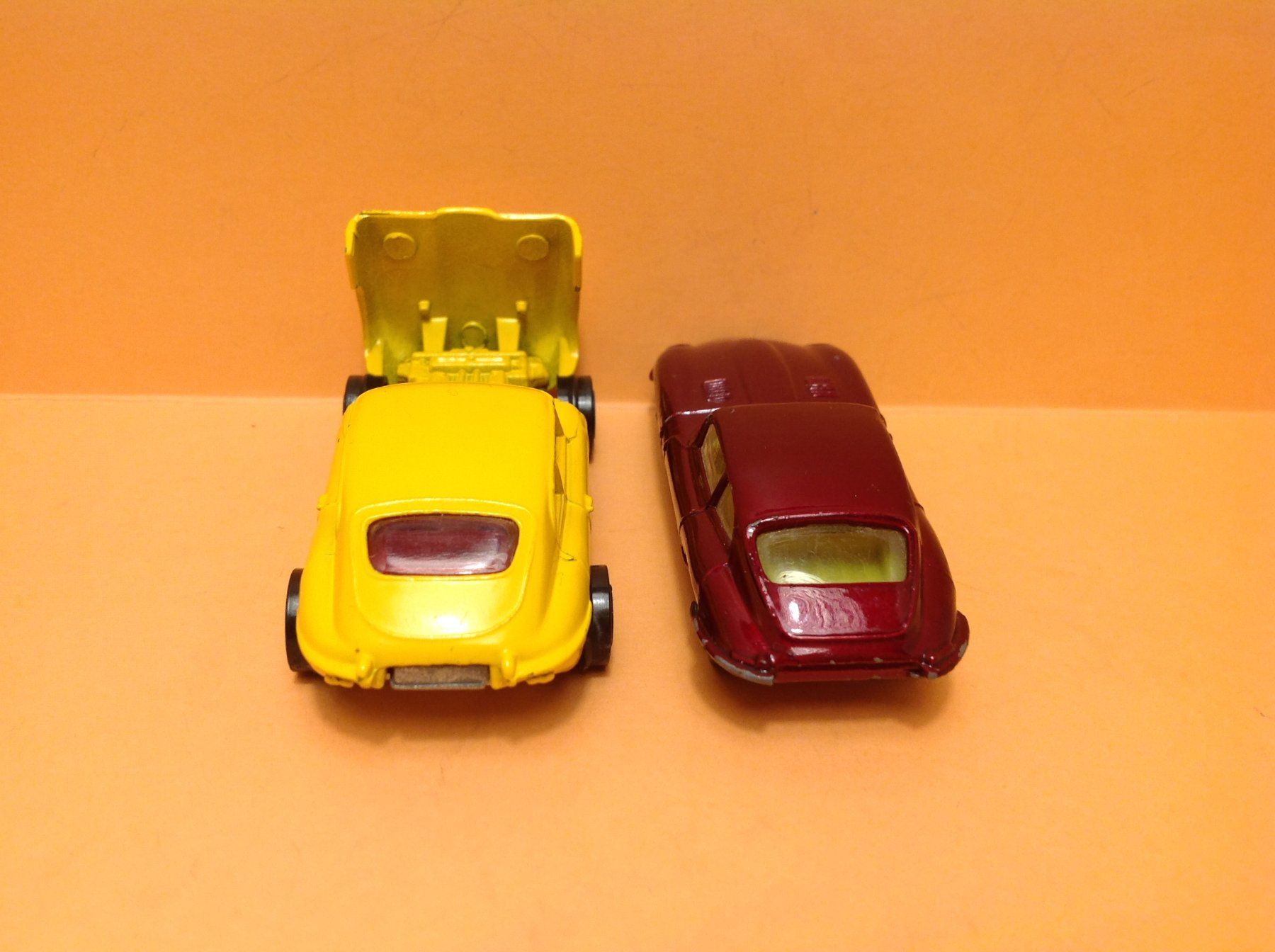 Jouets: 2 verschiedene Jaguar E-Type 2+2 – D'occasion à Seuzach par Jage 4