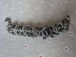 Chanel Armband gerne getragen aber noch schön massiv