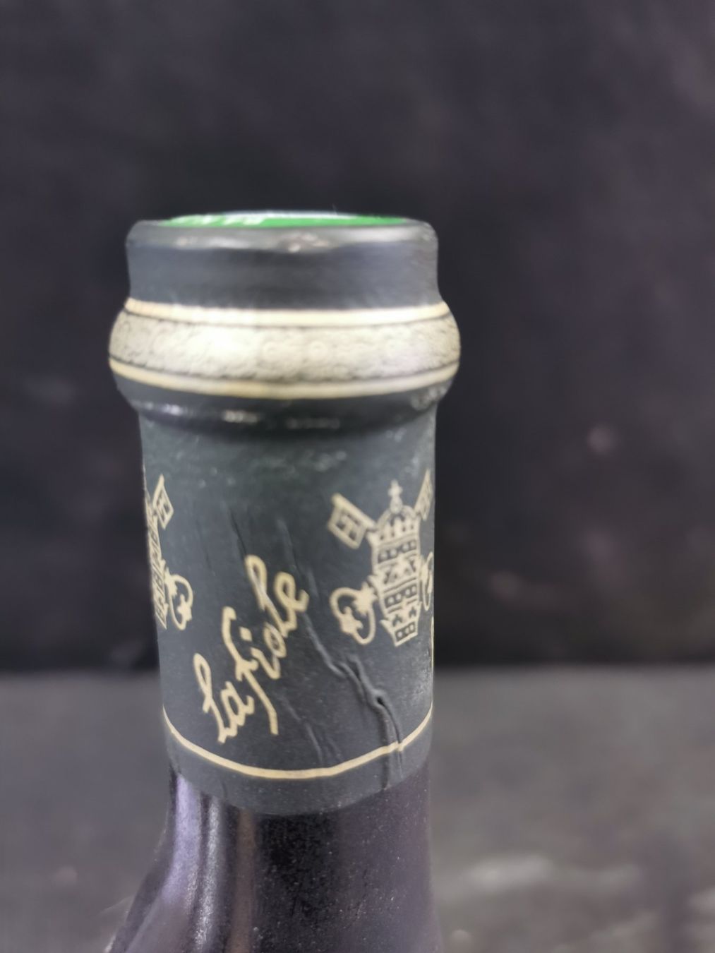 Vino: CHÂTEAUNEUF-DU-PAPE – Nuovo (secondo la descrizione) da Genève venduto da Leboucheoreilles 6