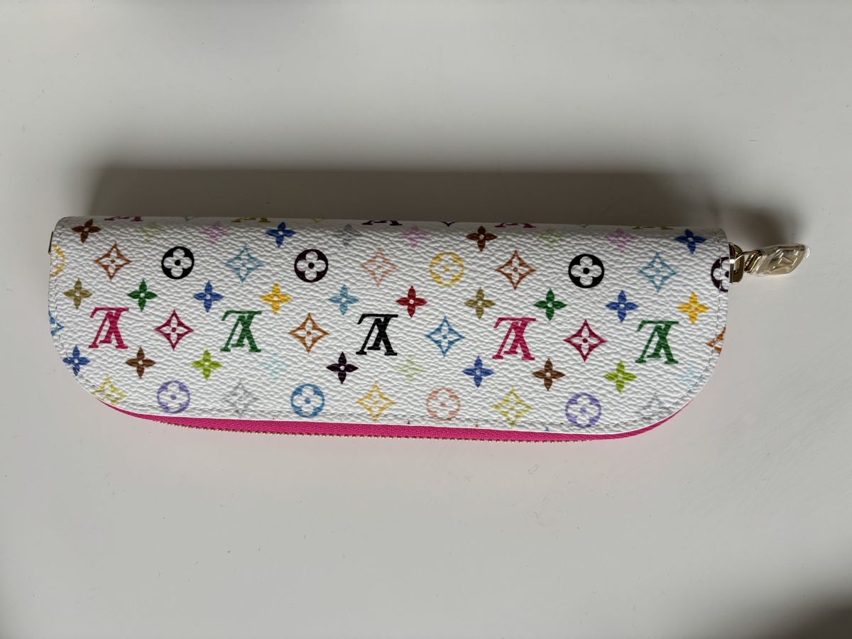 Louis Vuitton Portamonete: Louis Vuitton Murakami Multicolor White Cosmetic Purse – Nuovo e nell'imballaggio originale da Basel venduto da ars_r7xd 2