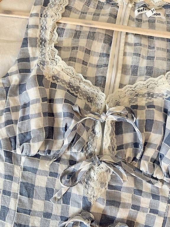 Kleider: Reformation Hellblau / Weiss Leinen Damen Kleid – Gebraucht aus Oberwil-Lieli von hbailer 2