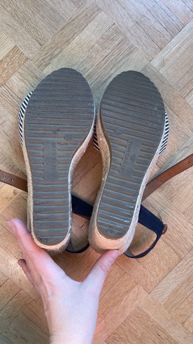 Tom Tailor Scarpe da donna: Sommerliche Tom Tailor Keilsandalen Gr. 39 – Usato da Gebertingen venduto da AP2323 4