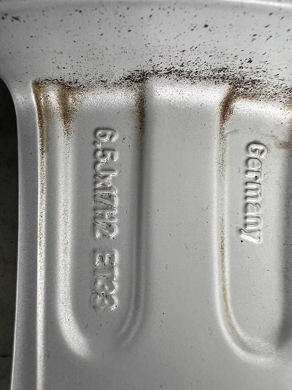 Volkswagen Pneumatici & Ruote complete: Jantes Vw 17" – Usato da Ardon venduto da jim_gq2q 2