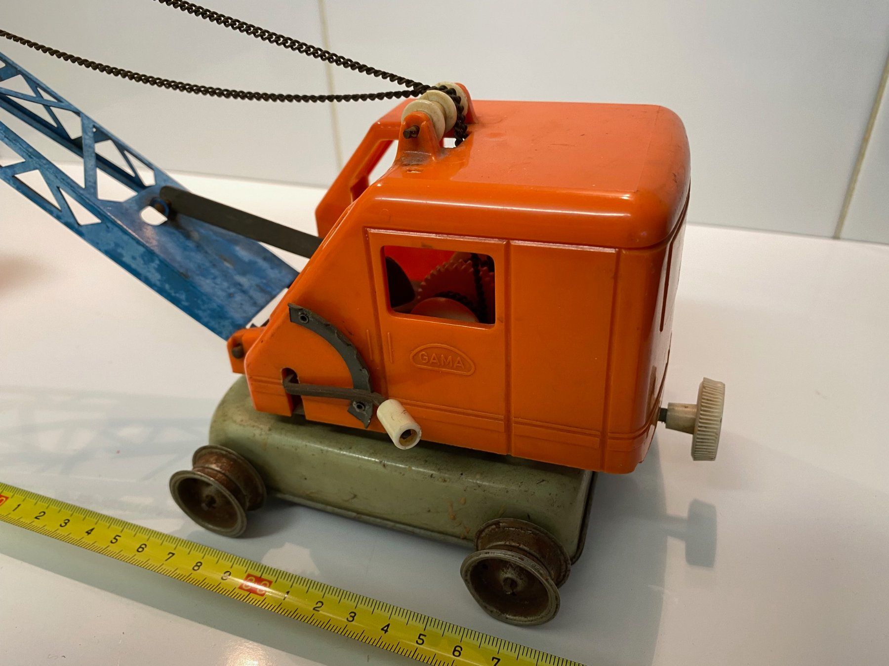 Gama Spielzeuge: GAMA Blechbagger 60'er Fehlteile s. Bilder – Gebraucht aus Kerzers von tisyayasuBE 3