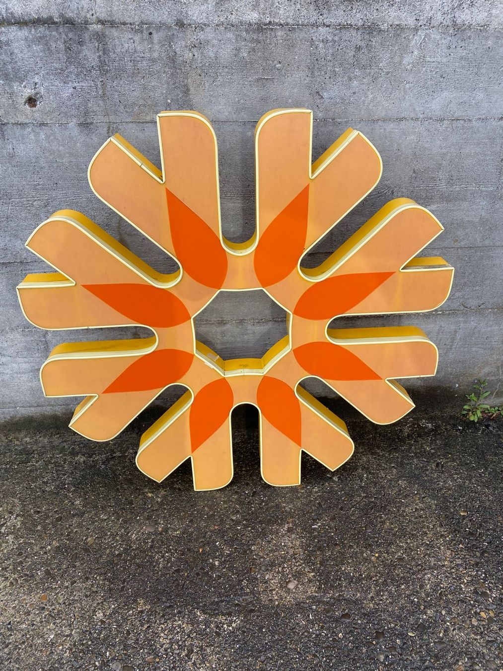 Tutte le decorazioni: Altes Leuchtlogo "Blume" – Usato da Köniz venduto da Vintagetoys 1