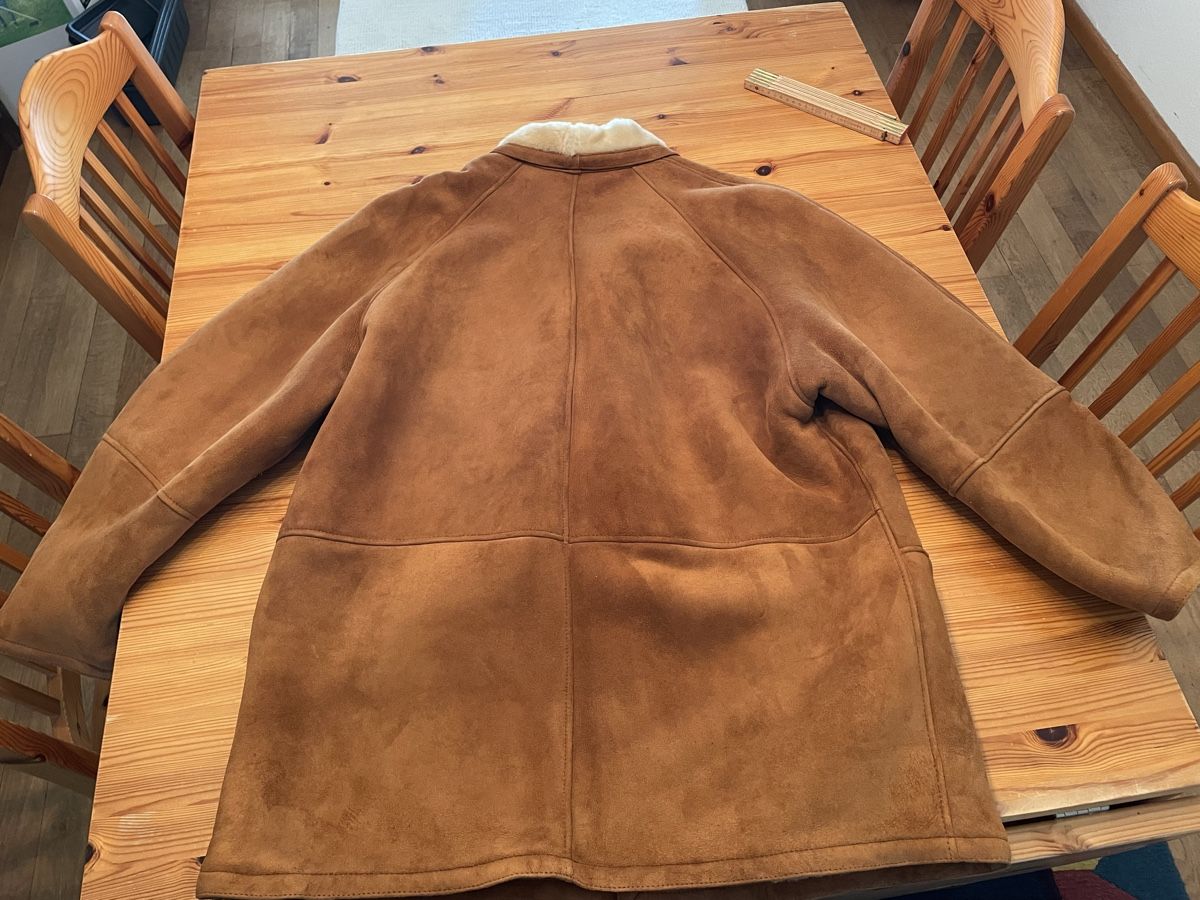 Cappotti: Wunderschöner Shearling Mantel  – Usato da Basel venduto da Garfield038 3