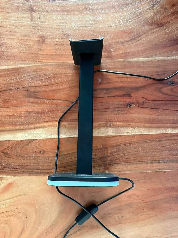 Altro in Decorazioni & Accessori: Headsethalter mit LED-Beleuchtung und USB – Usato da Zollikofen venduto da hri_r8pr 2