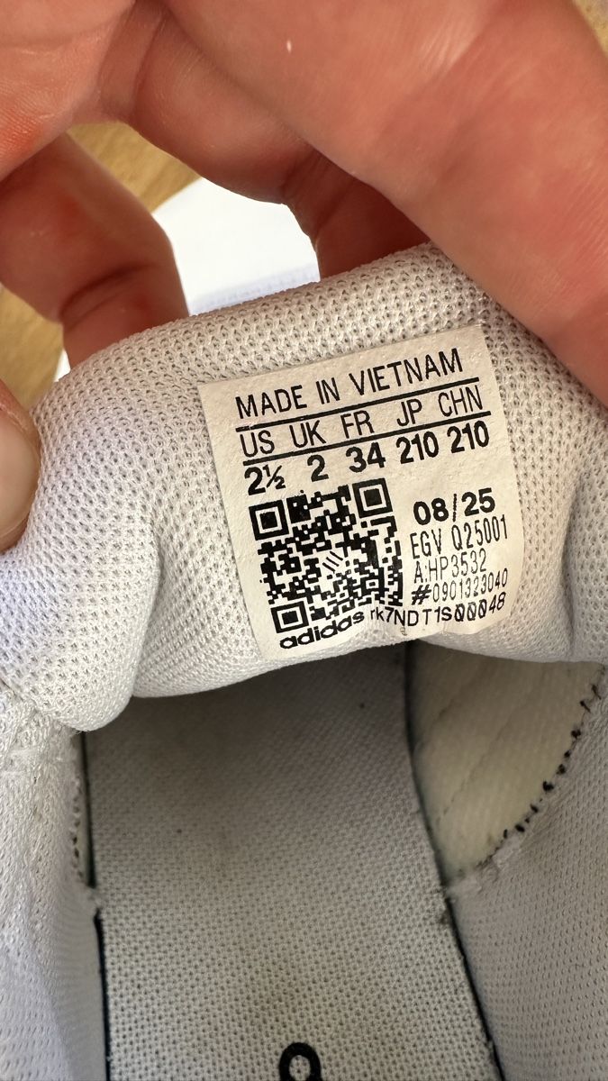 Adidas Scarpe per ragazzi: Baskets Adidas blanches, taille enfant – Usato da Commugny venduto da rus_my8v 3