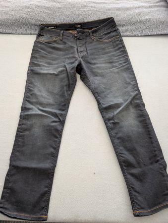 Jeans Jack & Jones grau Grösse W33 L30 guter Zustand