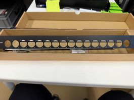 Contrik P16-SW 19-Zoll-Anschlusspanel 16x D-Format, neu OVP