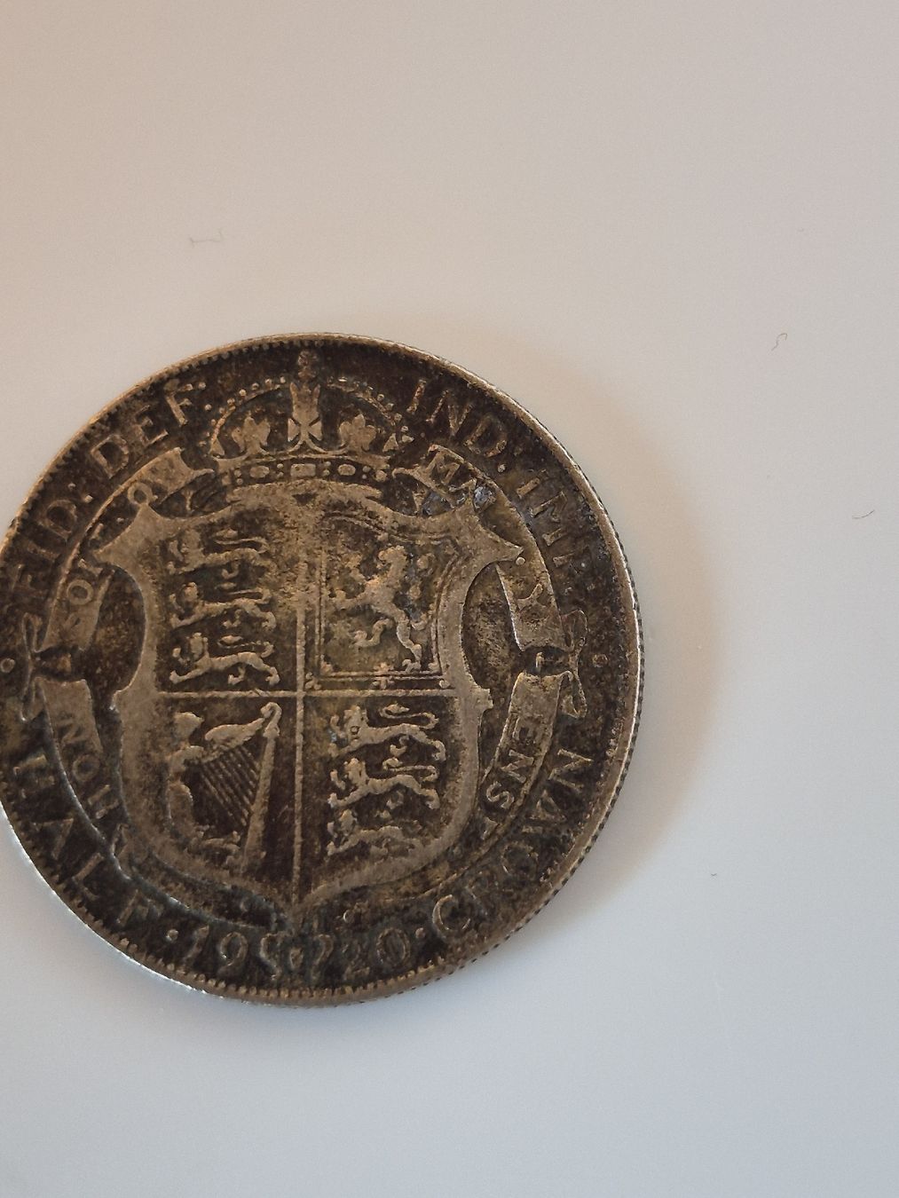 Alle Münzen: un demi crown datant de 1920 – Gebraucht aus Genève von kat_l8sy