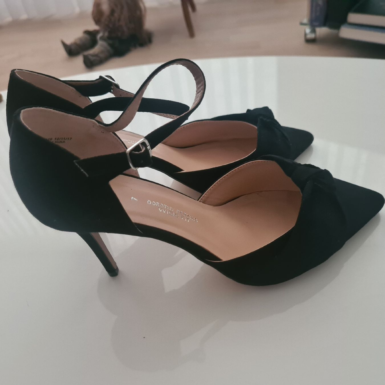 Dorothy Perkins Scarpe da donna: Absatzschuh  Gr. 7 (40) Schwarz – Usato da Steinen venduto da turbogeiss99