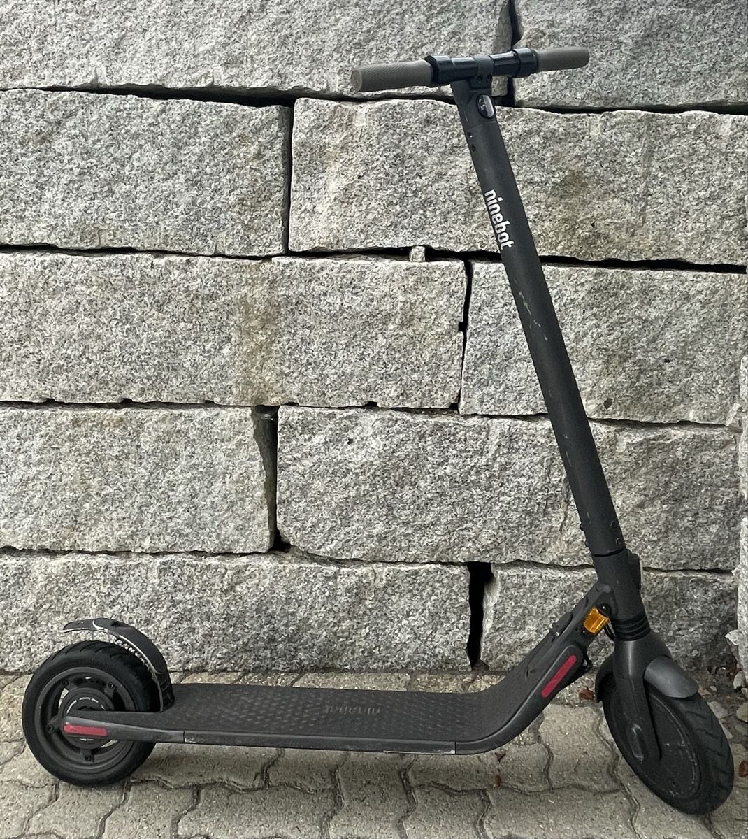 Xiaomi Kickboard: E-Scooter Xiaomi Ninebot E45D – Gebraucht aus Lupsingen von McFly12