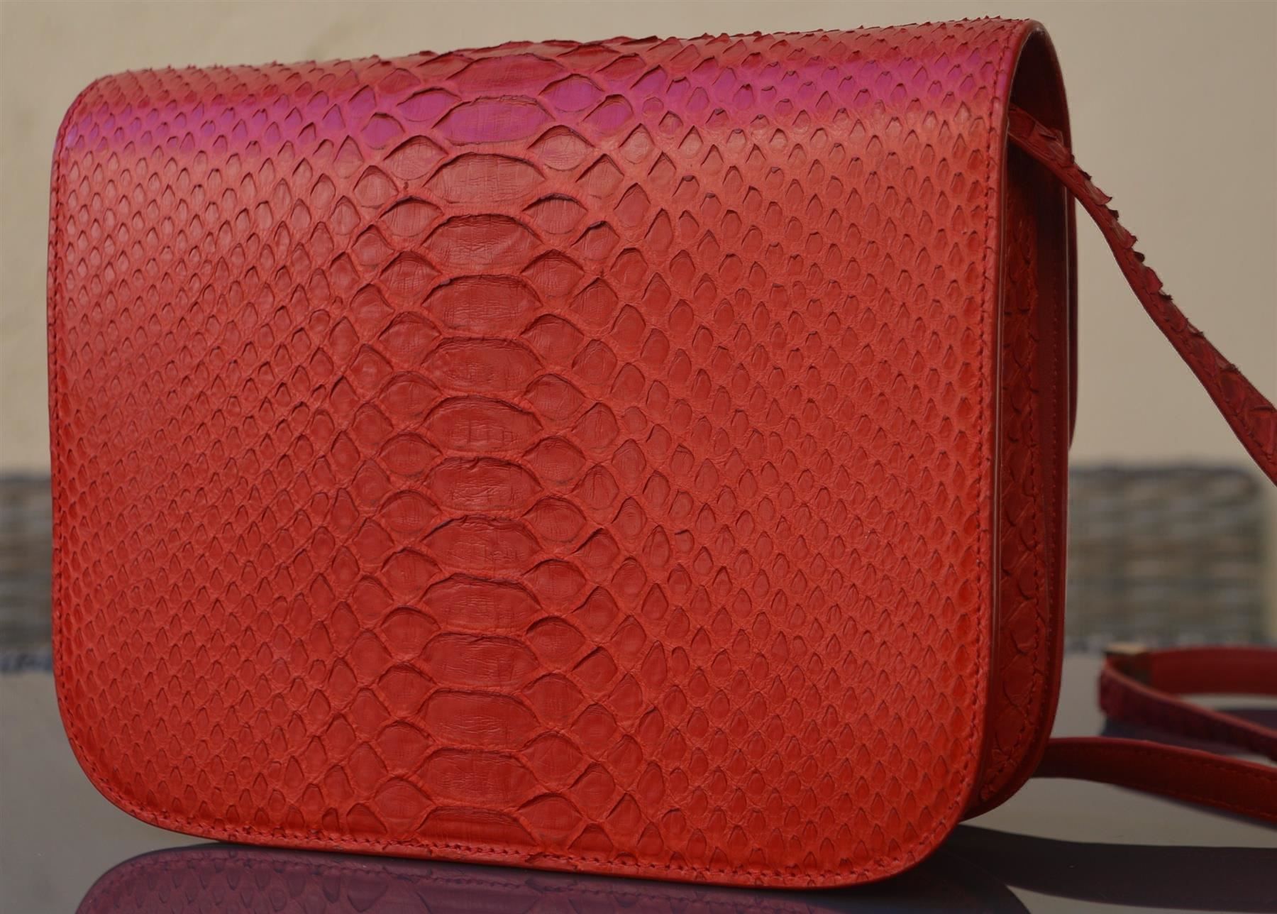 Celine Taschen für Damen: Céline Classic Box Tasche / Sac Python – Gebraucht aus Collonges von Auganien 5