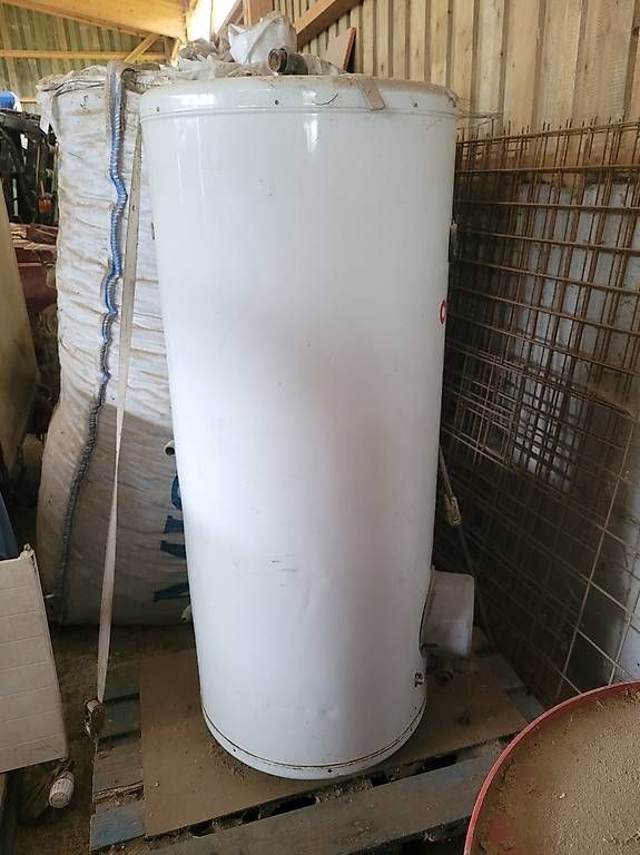 Sanitär: 300l Boiler – Gebraucht aus Grosswangen von IHc004