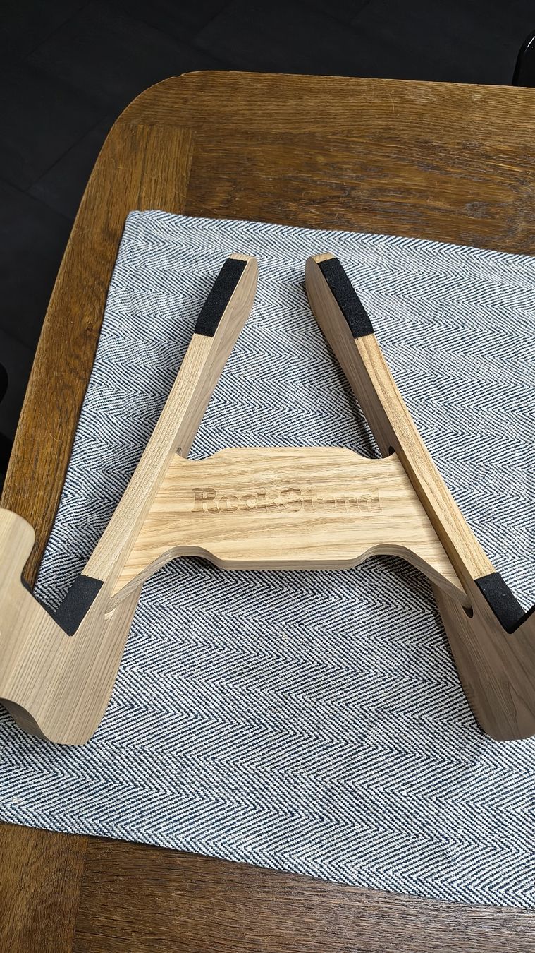 Supporti per strumenti musicali & leggii: Rock Stand Gitarrenständer – Usato da Dietikon venduto da Bobbyboa 1