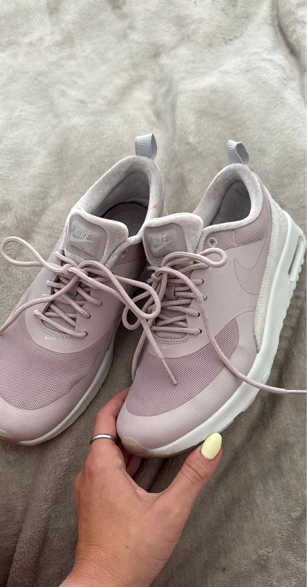 Nike Scarpe da donna: Nike Air Max Thea Barely Rose – Usato da Zürich venduto da pmorger01