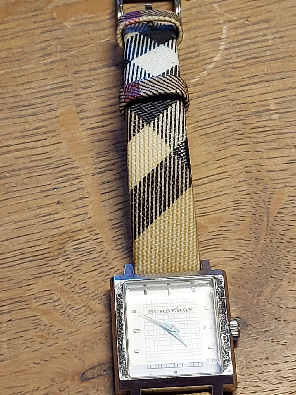 Burberry Orologi: Burberry Damenuhr, BU2016 – Usato da Schlieren venduto da Norauro 1