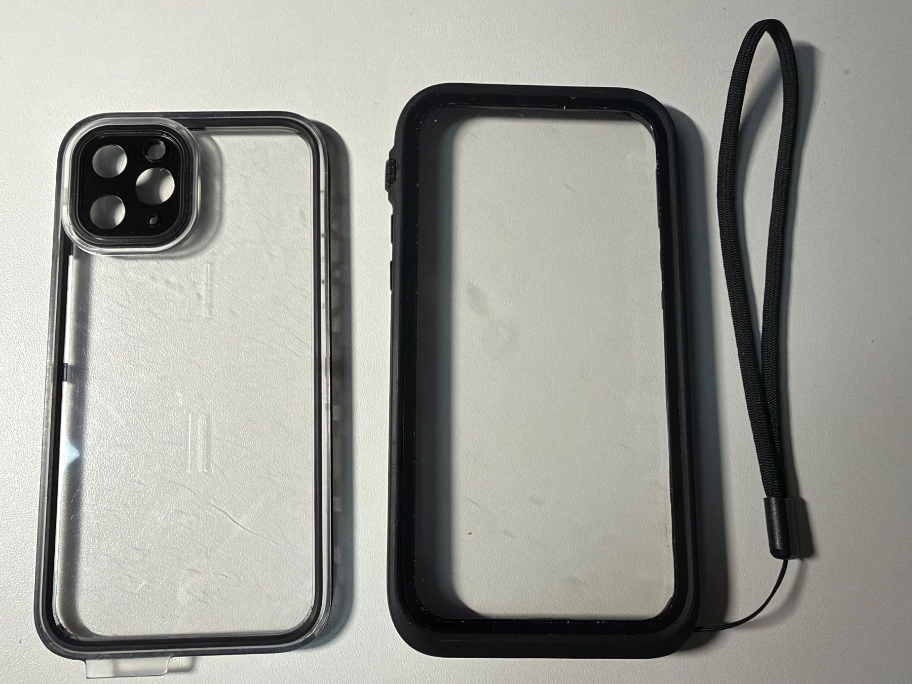 Lampes & Photographie: Catalyst Waterproof Case + Apple Leather Case iPhone 11 Pro – D'occasion à Allschwil par uh02 1