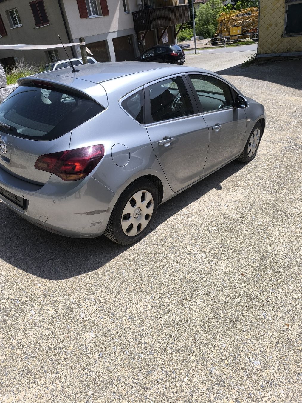 Opel Automobili: Opel Astra automat – Usato da Unterrindal venduto da Onlinecarparts.ch 4