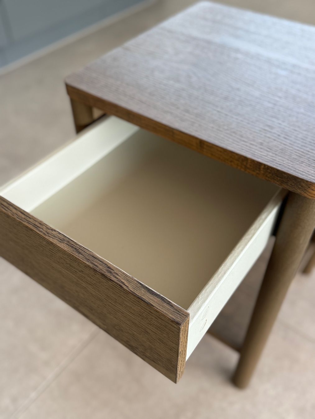 Ikea Comodini: 2x IKEA TONSTAD Ablagetisch braun Eichenfurnier – Usato da Egerkingen venduto da mjvnts 2
