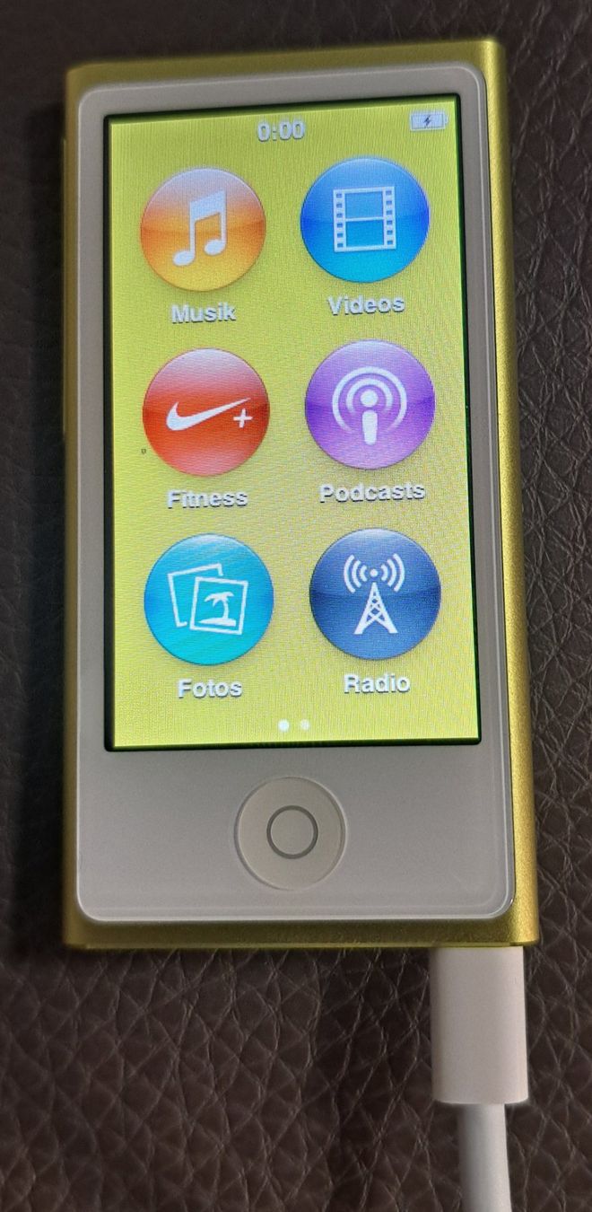 Apple Lettore multimediale portatile: ipod Modell A1446 16GB – Usato da Biel/Bienne venduto da Sasha4u