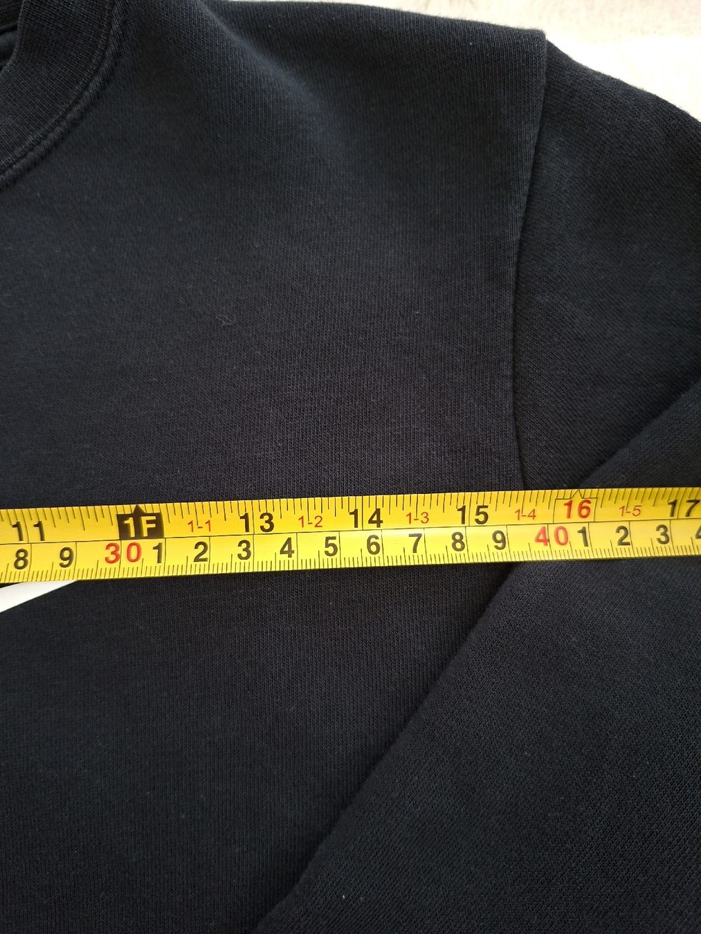 Nike Maglioni & Felpe: Pull Nike noir, taille femme – Usato da Renens VD venduto da ser_j2fn 2