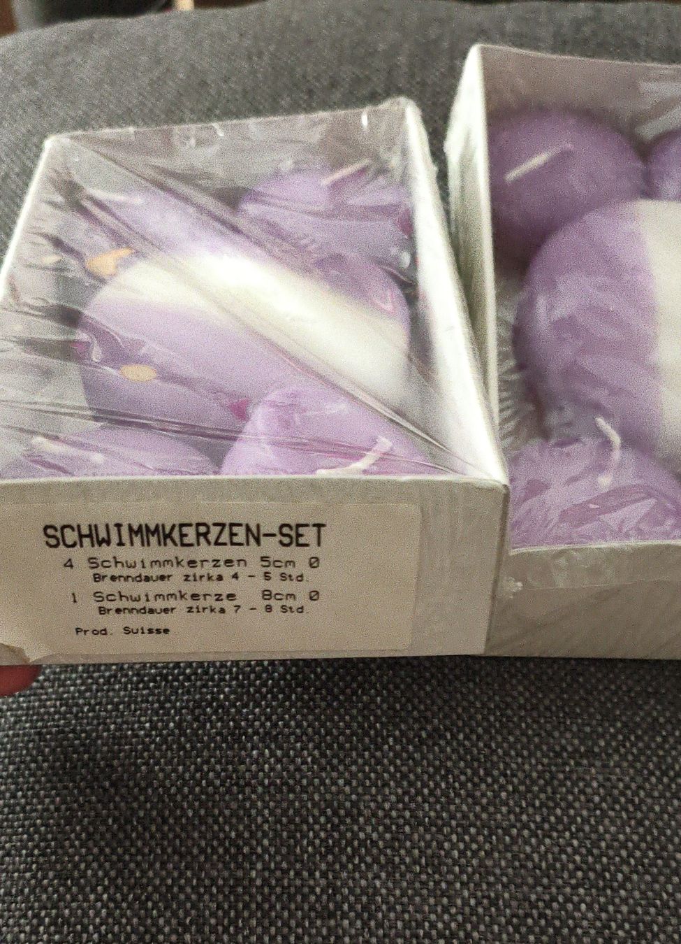 Bougies: Schwimmkerzen-Set Lila Weiss – Neuf avec emballage d'origine à Effretikon par zzzicloudizzz