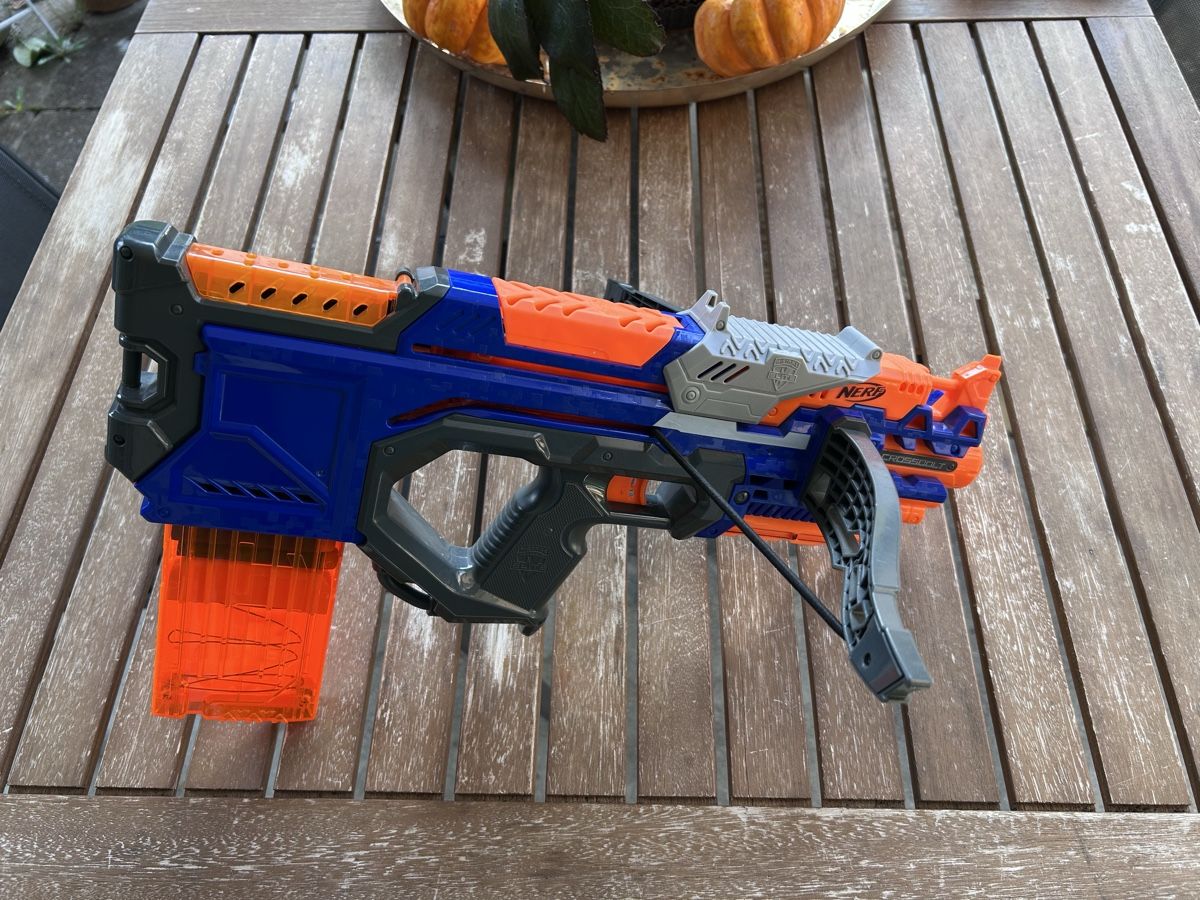 Nerf Giocattoli: Nerf Crossbow – Usato da Zofingen venduto da Astrid13
