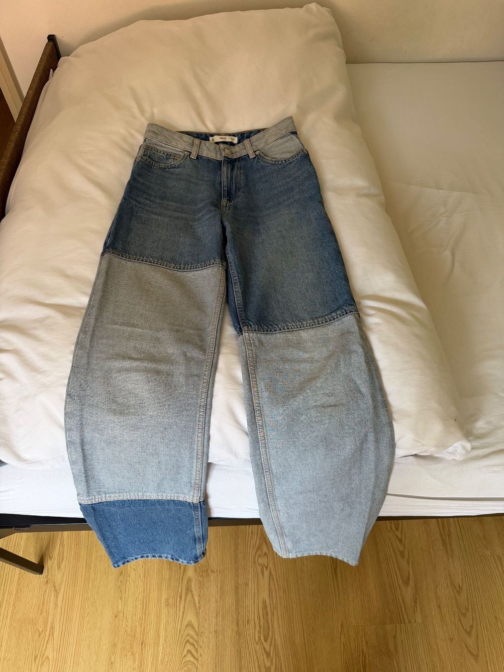 Mango Jeans: Mango-Jeans, Patchwork-Modell – D'occasion à Bellinzona par eri_5kqz 6