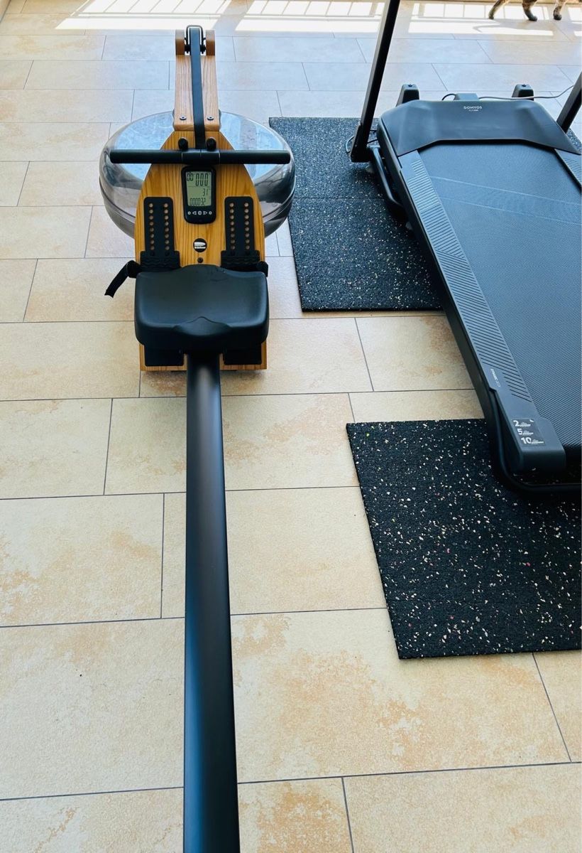 WaterRower Hometrainer: Rowing Machine Water Rower Wood and Black Good Condition – Usato da Altendorf venduto da yol_hbg8 5