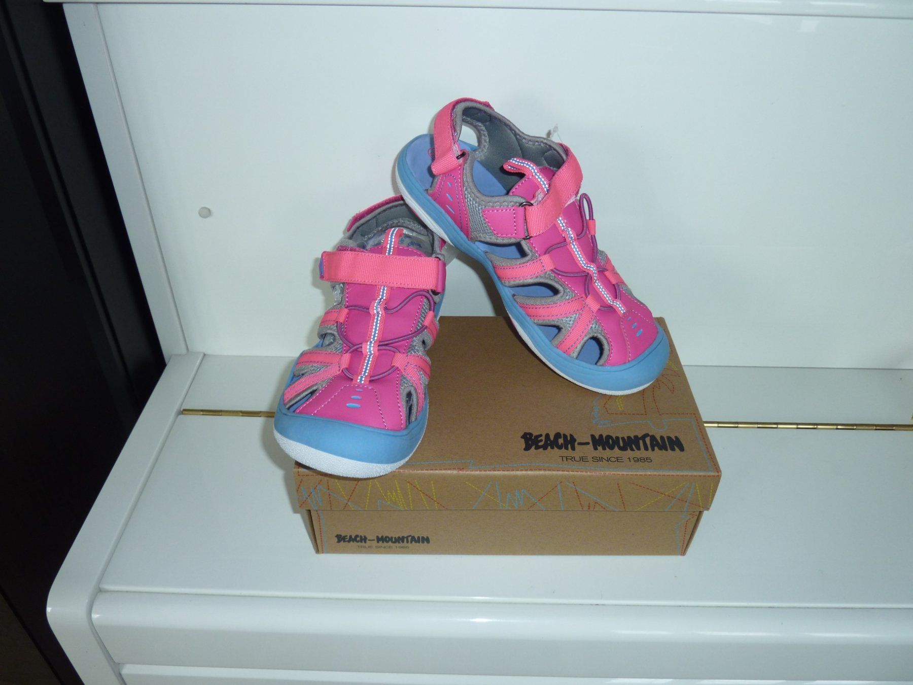 Schuhe für Mädchen: Mädchen Sandalen Gr. 35 neu – Neu und originalverpackt aus Melchnau von BarbaraD01 2
