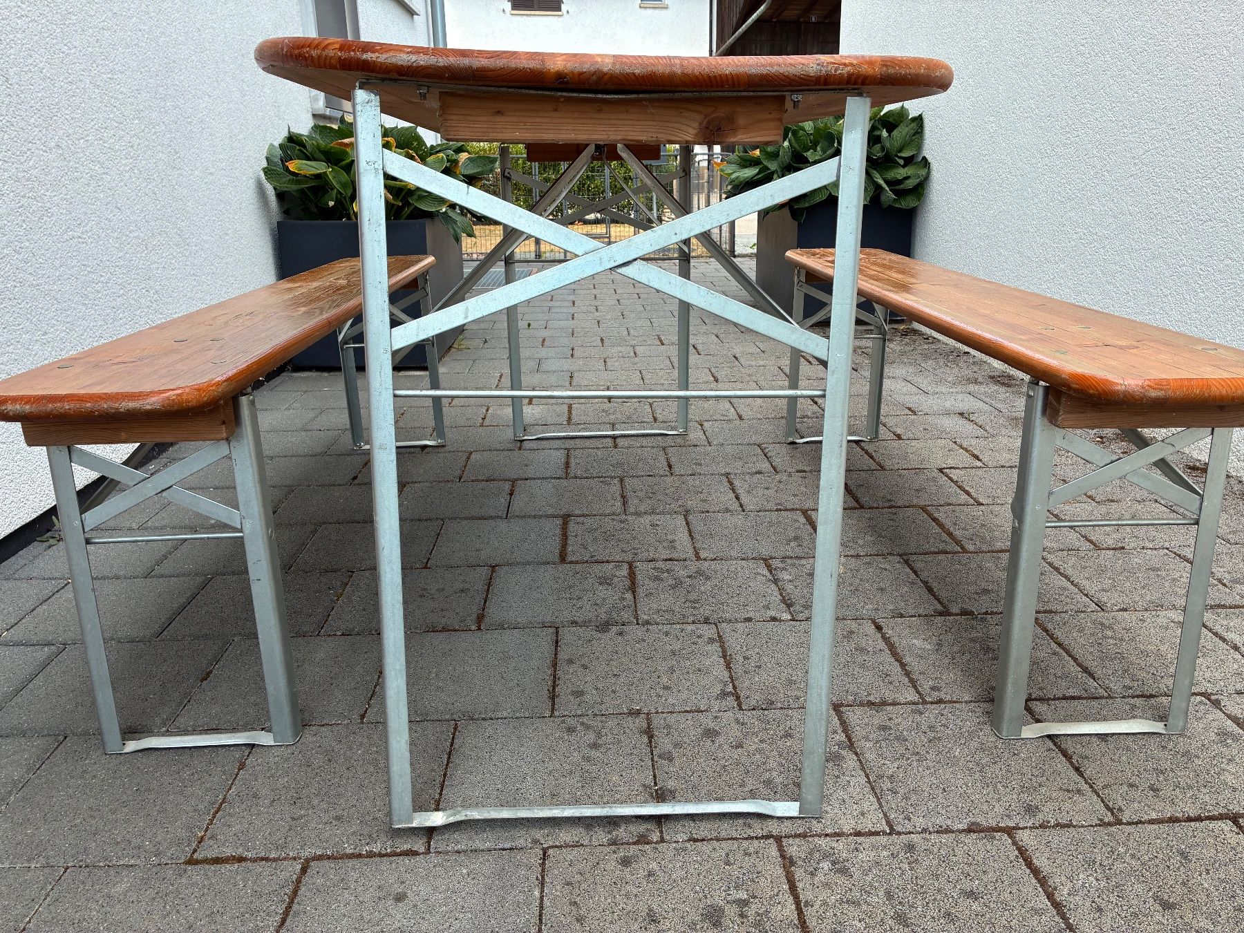 Tischset: Festbankgarnitur- Tisch und 2 Bänke – Gebraucht aus Frick von sandra037 5