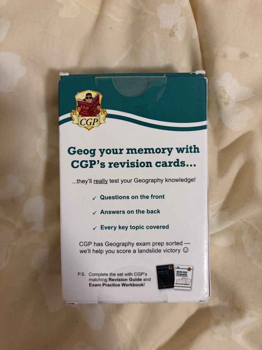 Libri: GCSE Geography Revision Cards  – Usato da Chambésy venduto da tiffwears7 1