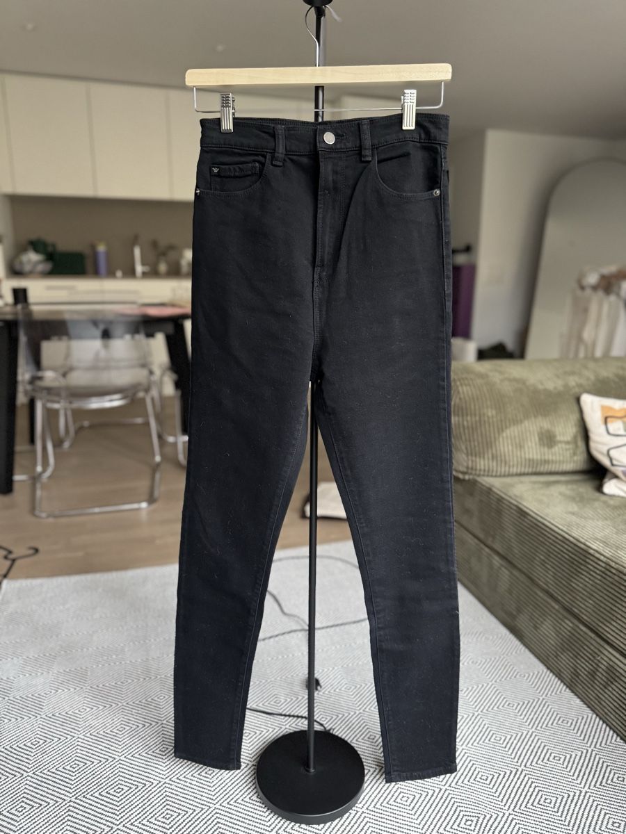 Armani Jeans: Emotion Armani black high waist jeans – Nuovo (secondo la descrizione) da Zürich venduto da ari_cr2f 2