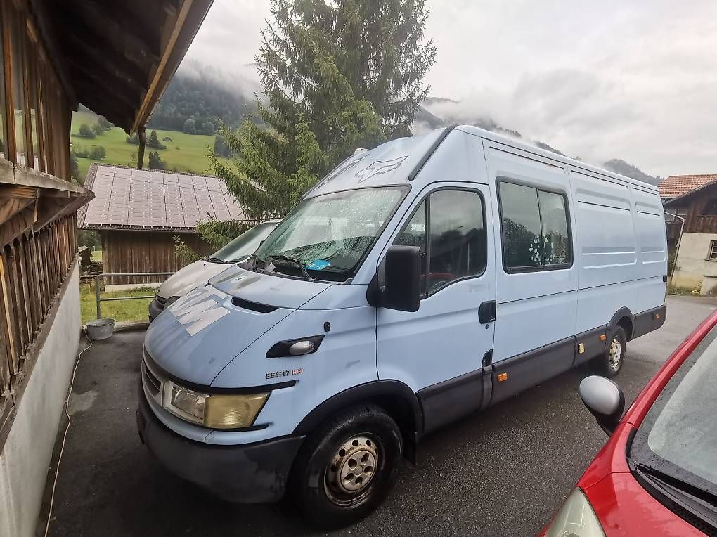 Veicoli commerciali: Iveco daily 35s17 – Difettoso da Erlenbach i. S. venduto da j.b.p 4