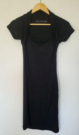 klassisches Etuikleid (Bodycon-Stil) von Zara