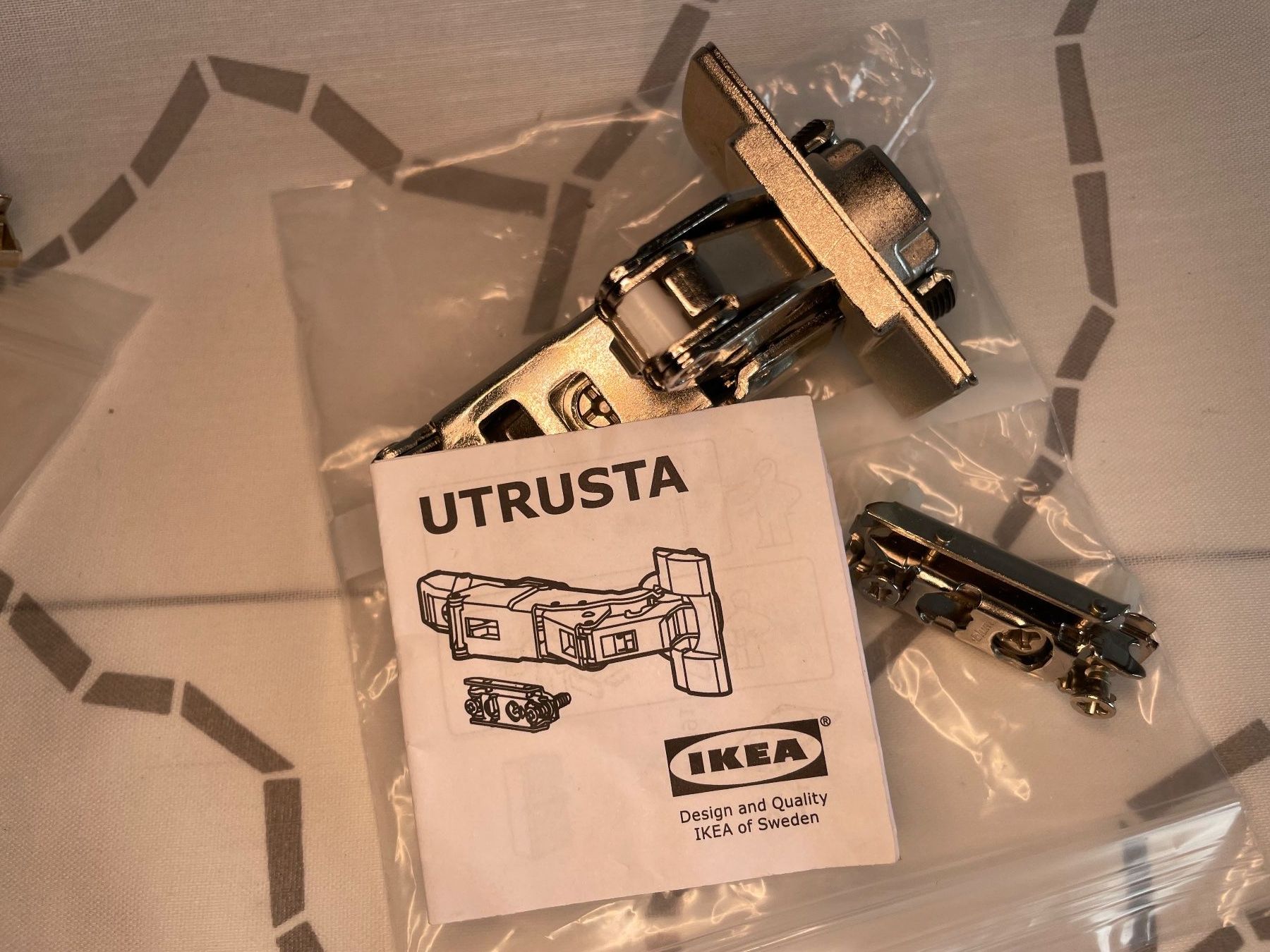 Ikea Ferramenta: 5 Ikea Scharniere Utrusta – Nuovo (secondo la descrizione) da Rafz venduto da stg101 2