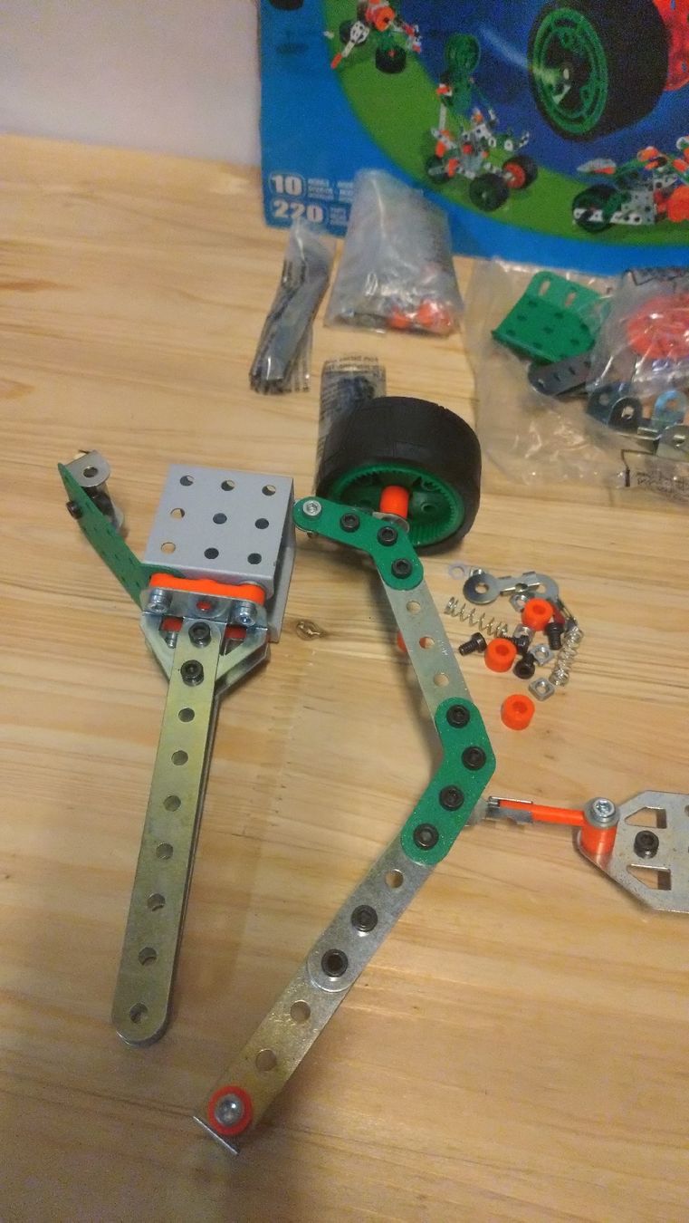 Meccano Kit di costruzioni: Meccano Multimodels 10 Modèles+8 ans – Usato da Farvagny-le-Grand venduto da LaCaverne 1