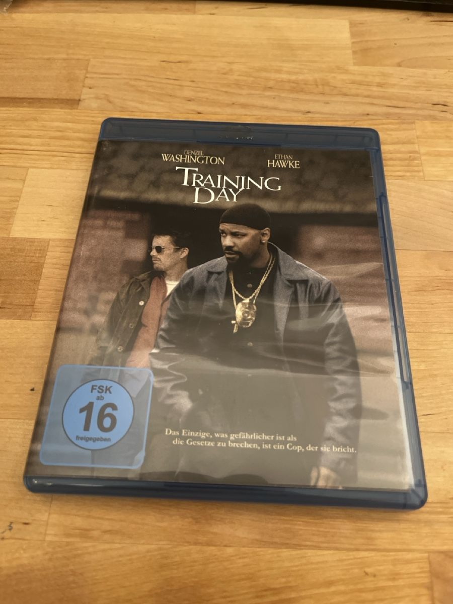 Tutti i DVDs: Training Day Blu Ray  – Usato da Sargans venduto da pat_lqj7