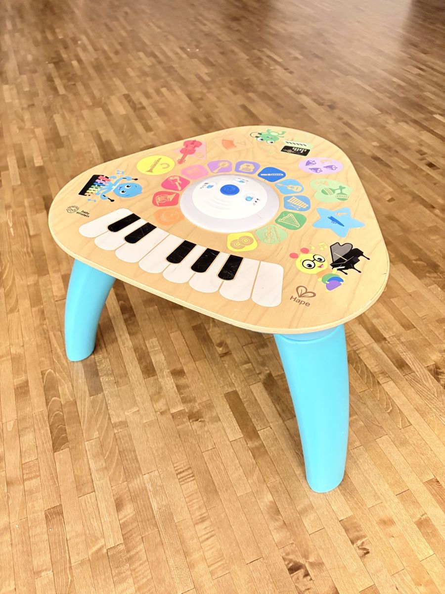 Hape Jouets: Table d’activité musicale – D'occasion à Biel/Bienne par Charlotte-couture 1