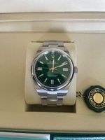 Rolex Oyster Perpetual Grün 41mm (2026 ungetragen)