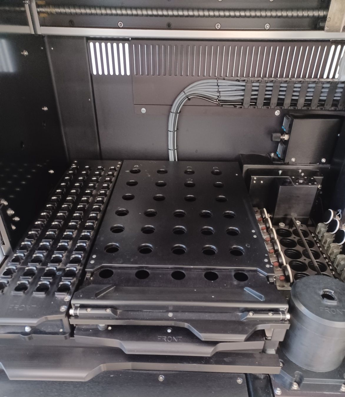 Accessori da laboratorio: Unchained Labs Grunt – Usato da Niederdorf venduto da LeptonAG_Labor 5