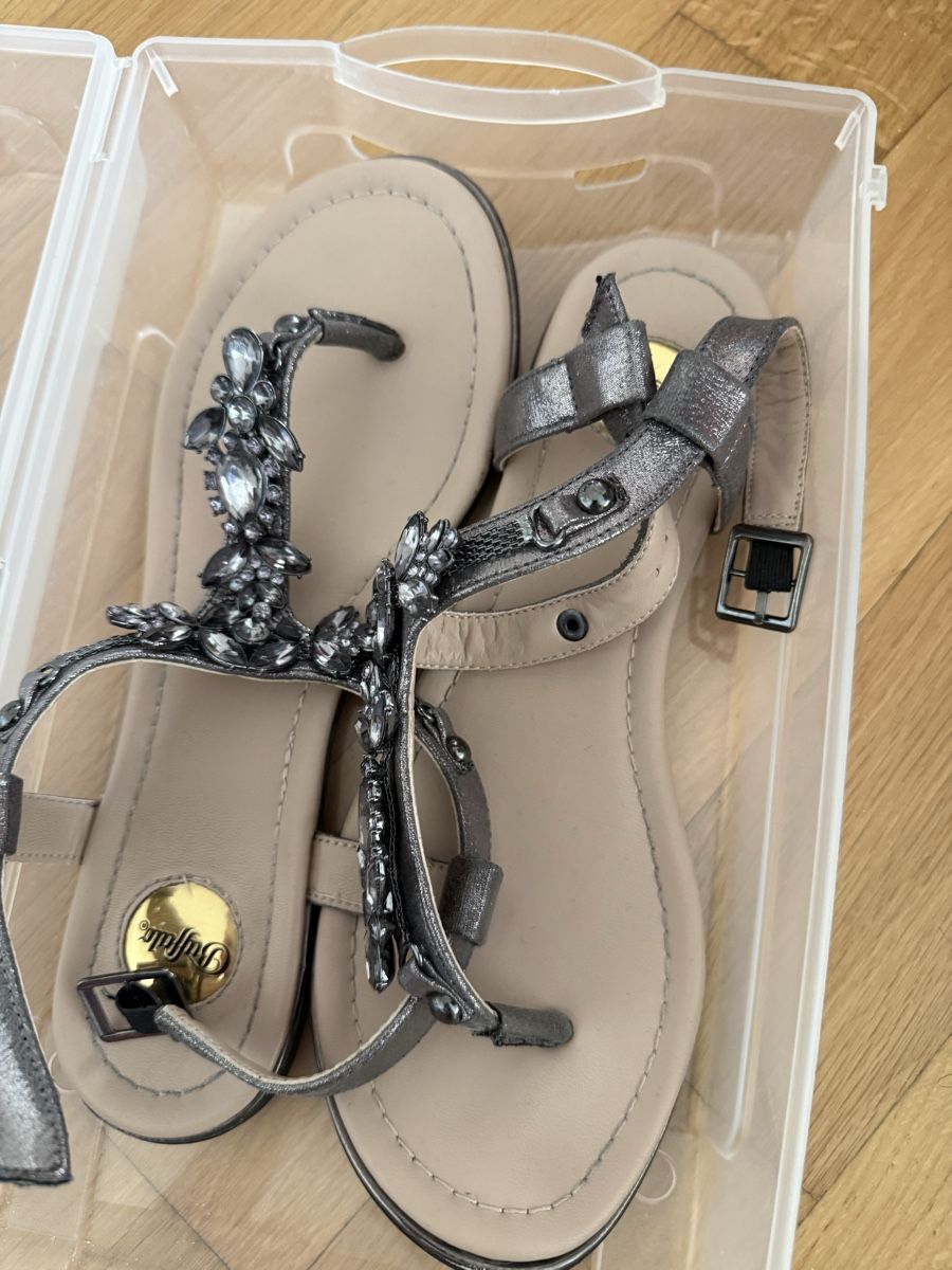 Damenschuhe: Damen Sandalen Grösse 38 – Gebraucht aus Winterthur von yar_dpp8 1