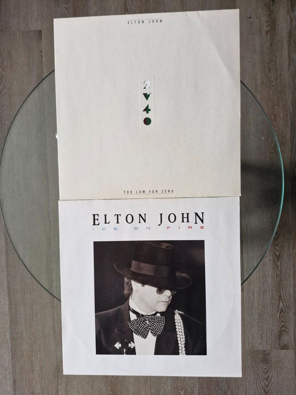 Dischi in vinile: Elton John Schallplatten-Set "Ice on Fire" & "Zero" - Top! – Usato da Aadorf venduto da MediaGuru