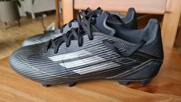 Chaussures de foot Adidas 40 2/3