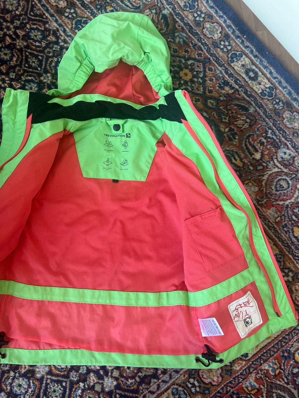 Trevolution Giacche & Cappotti: Kinderjacke gr116 – Usato da Horgen venduto da MVictoria 1