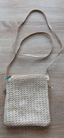 Kleines Täschchen; ideal für den Strand