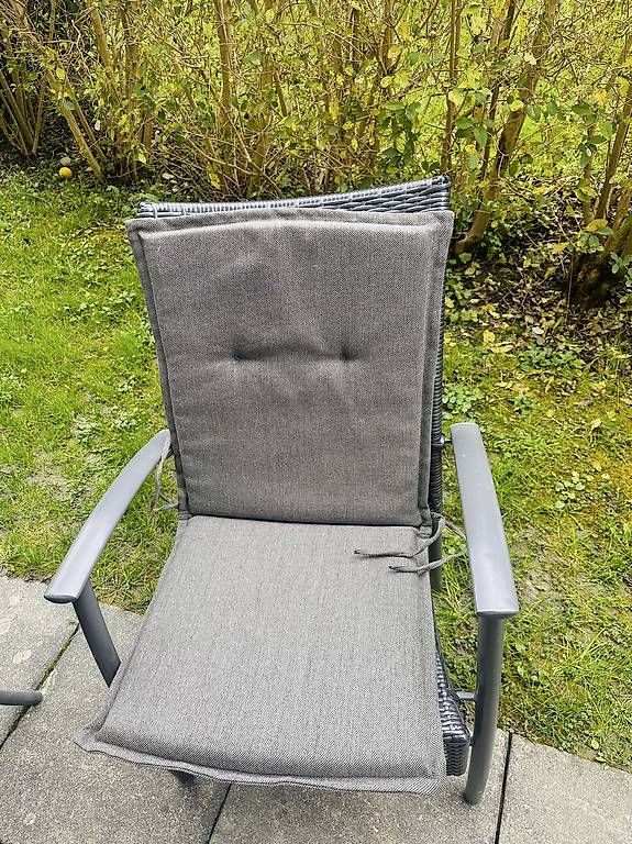 Set di tavolo e panche: Gartenmöbel  – Usato da Diepoldsau venduto da sim_8mcg 2