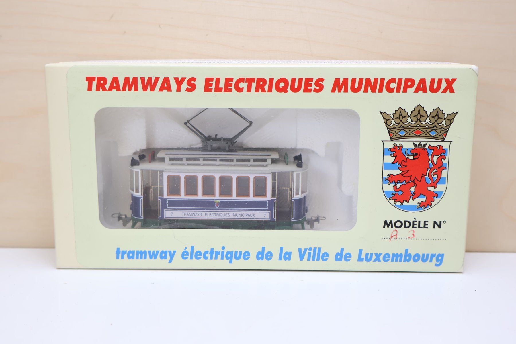 Modelleisenbahnen: H0m DC Strassenbahn Tram - mit Motor – Gebraucht aus Winterthur von  8